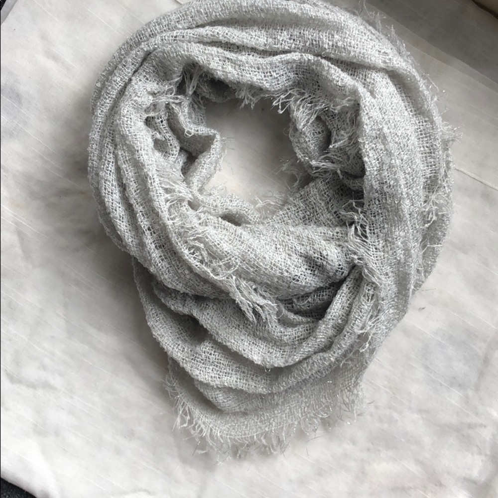 Cejon Infinity Sparkling Light Silver Scarf